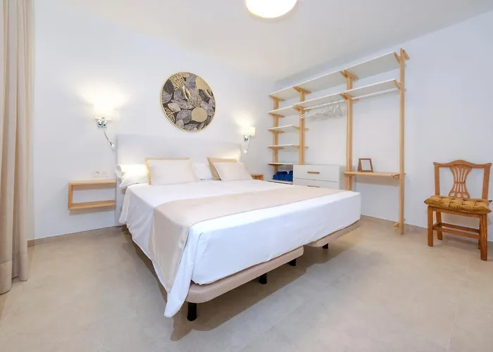 Essence Del Carmen Puerto del Carmen (Lanzarote)